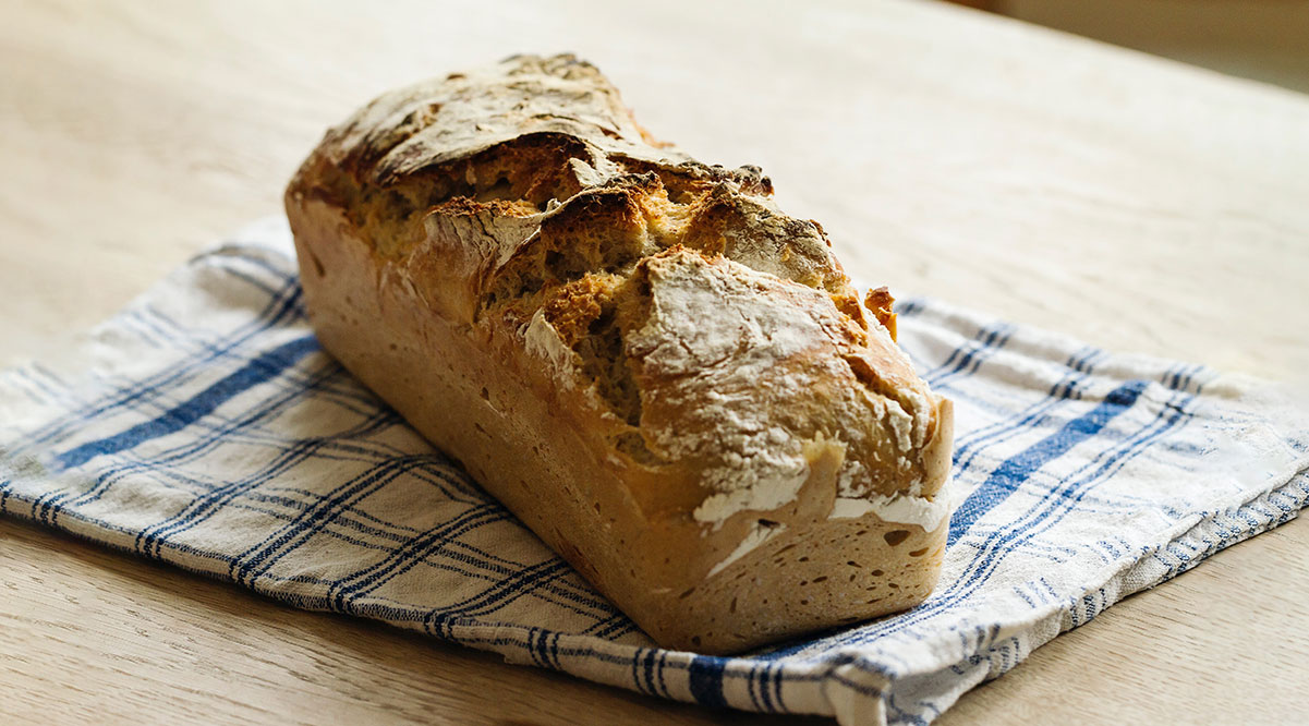 Bread with almond flour